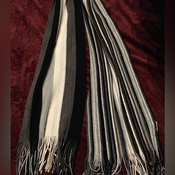 Reversible Scarf   by echo ❄️☃️ Unisex - Picture 9 of 12